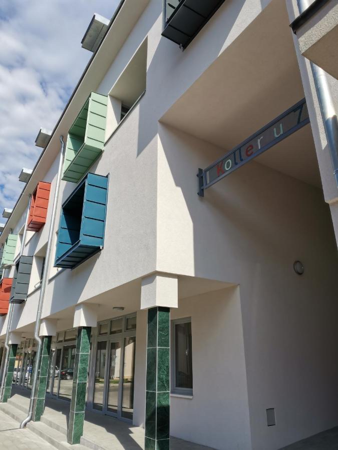 Antracit Apartman - Free Parking ペーチ エクステリア 写真